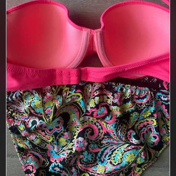 Victoria secret bikini - Picture 2 of 2